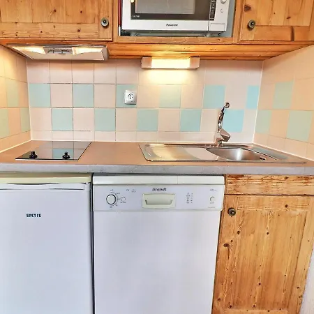 Confortable 2 Pieces, 4 Pers, Skis Aux Pieds, Proche Commerces - Fr-1-182a-26 Courchevel